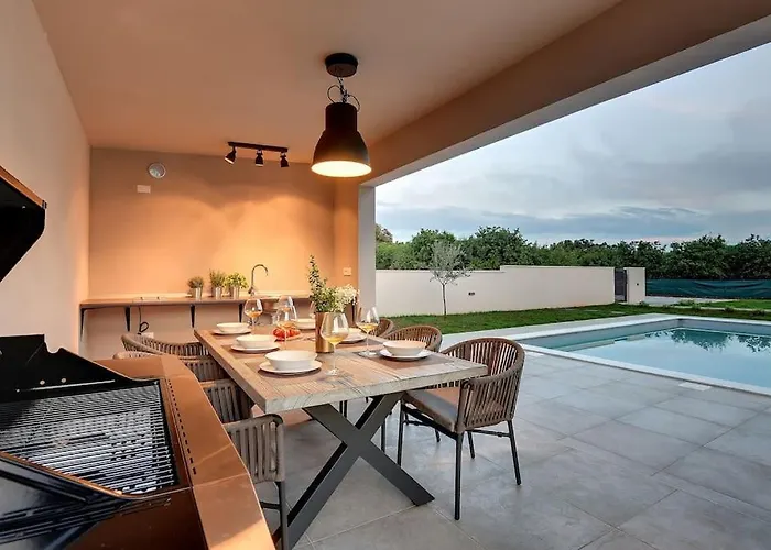 Omnia By Istrialux Villa *